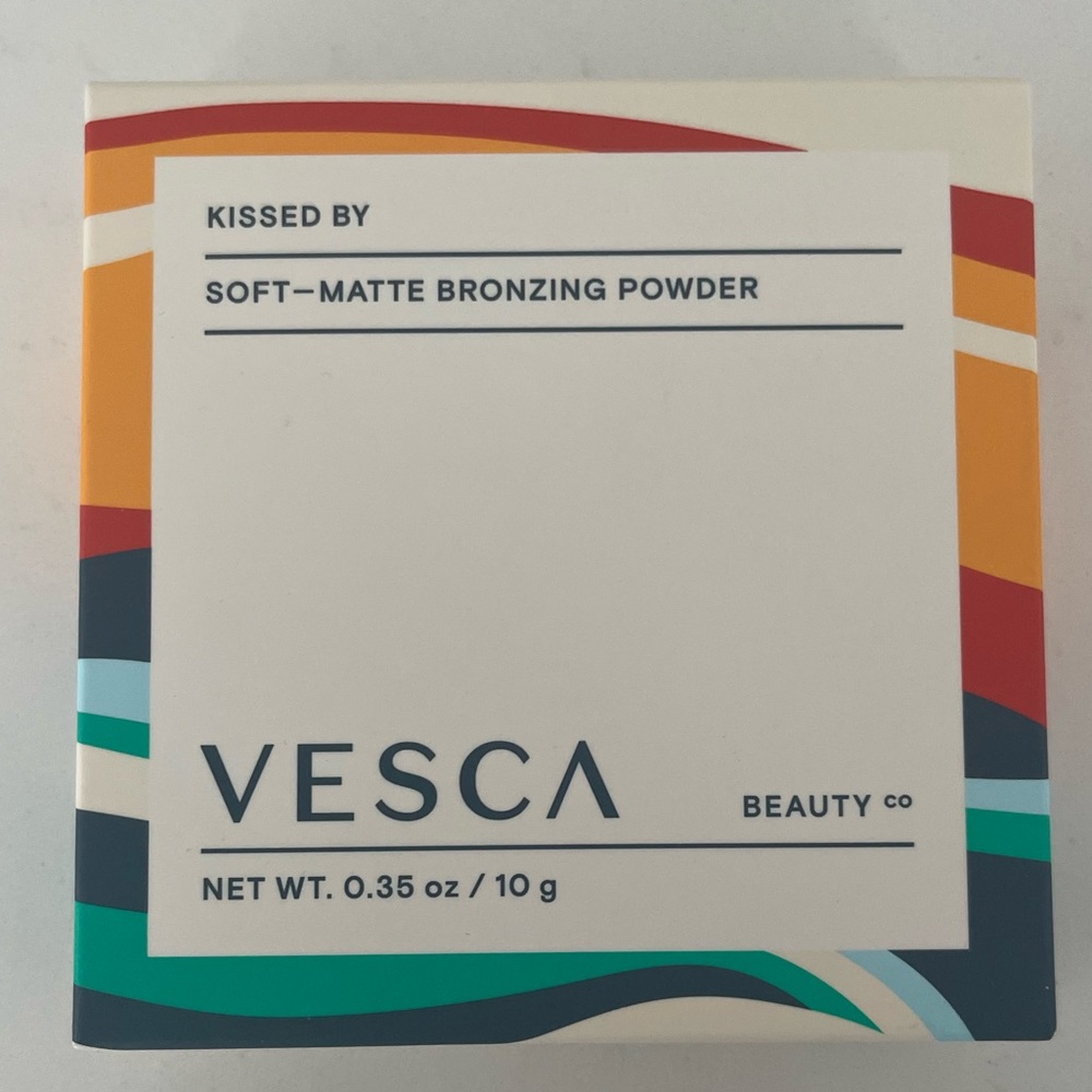 NIB Vesca Kissed by Bali bronzer